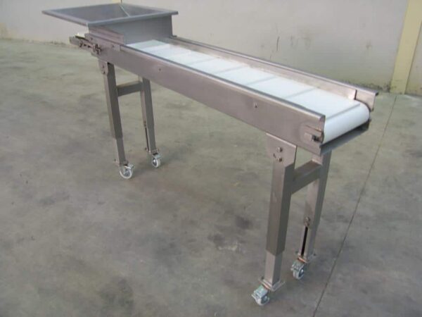 Belt Conveyor Machine with Profiles on Sheet Metal Cradle