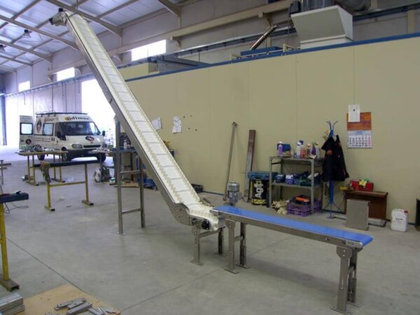 BAND CONVEYOR ON CRADLE